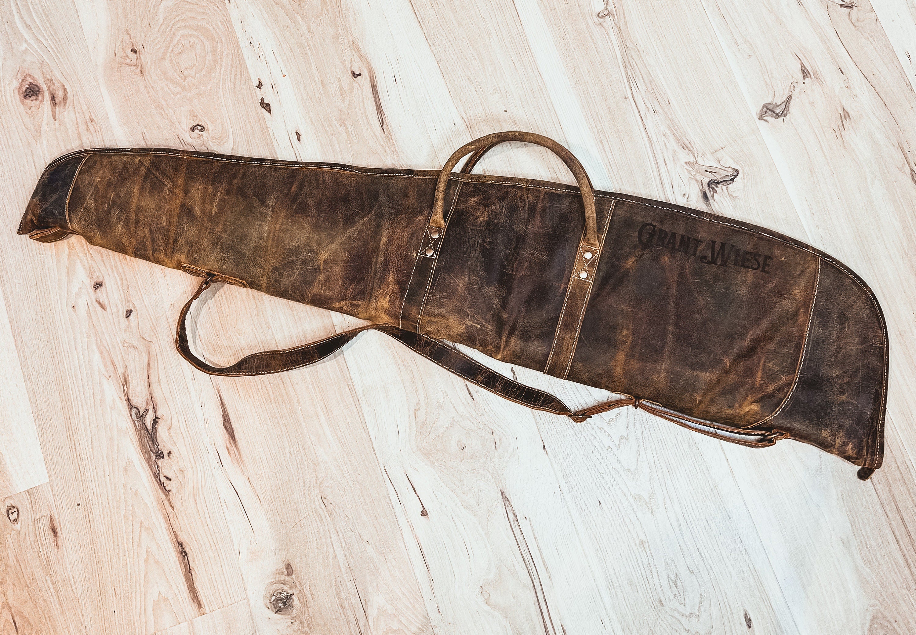 Custom Branded Distressed Leather Shotgun Rifle padded Case Farm Brand Cow Brand Initials Personalized Men’s Ladies Hunter Gift